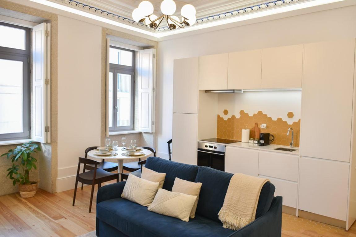 Apartment Encantador Na Batalha - - E *